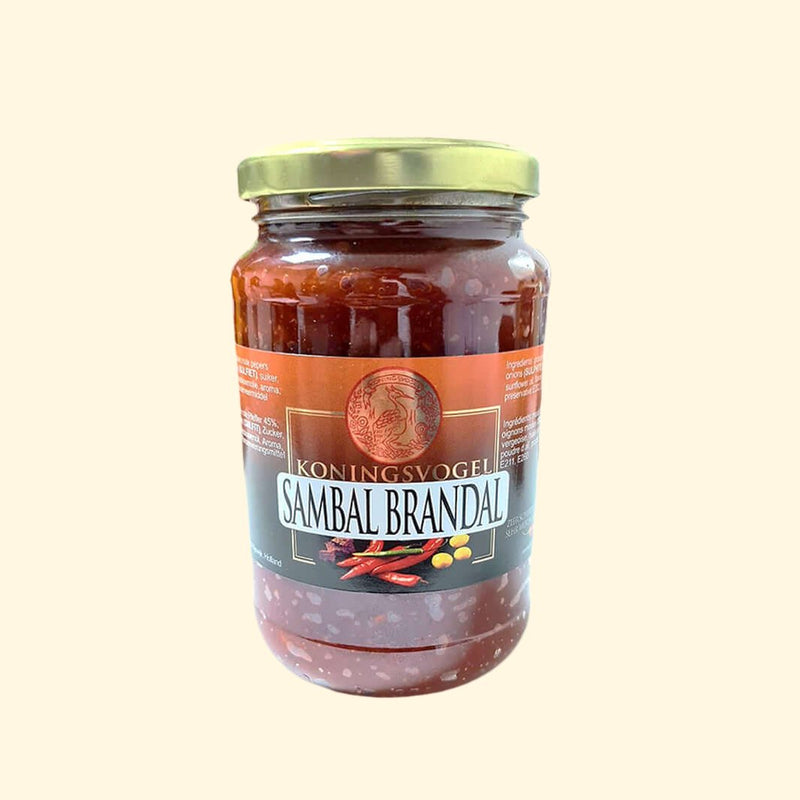 Experience the tastiest sambal brandal with Koningsvogel's 375g of spicy deliciousness! Bring your favorite dishes to life with this authentic Indonesian condiment - one spoonful of flavor will have you saying "whoa, mama!"