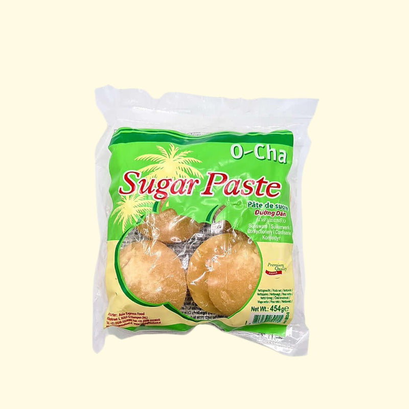 This O-Cha Sugar Paste 454g is perfect for creating delicious desserts! Made with natural ingredients, it has a mild sweetness and can be used to make everything from traditional Japanese mochi to cheesecakes. It's sure to be a hit in the kitchen!